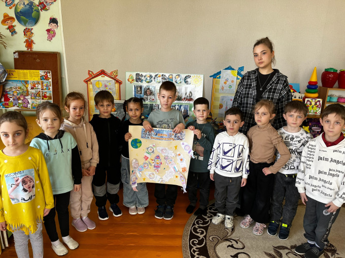 Группа "Звёздочки! отмечает День Космонавтики Группа "Звёздочки! отмечает День Космонавтики.